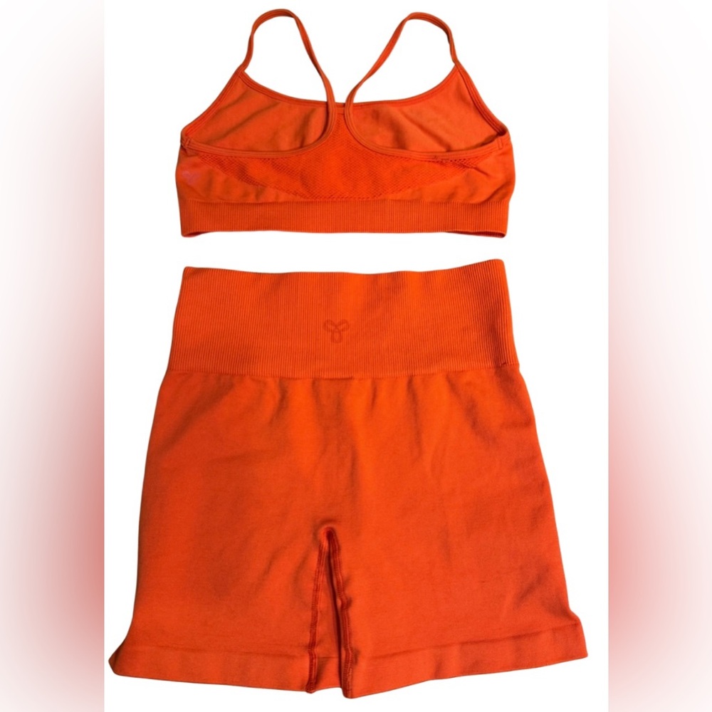 TNA LIFE Orange Sports Bra & Biker Shorts Set Size Small